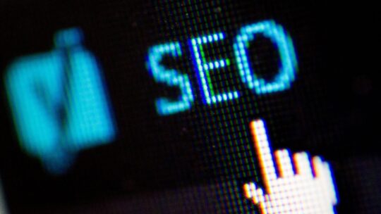 Pourquoi considérer l’externalisation de votre SEO ?